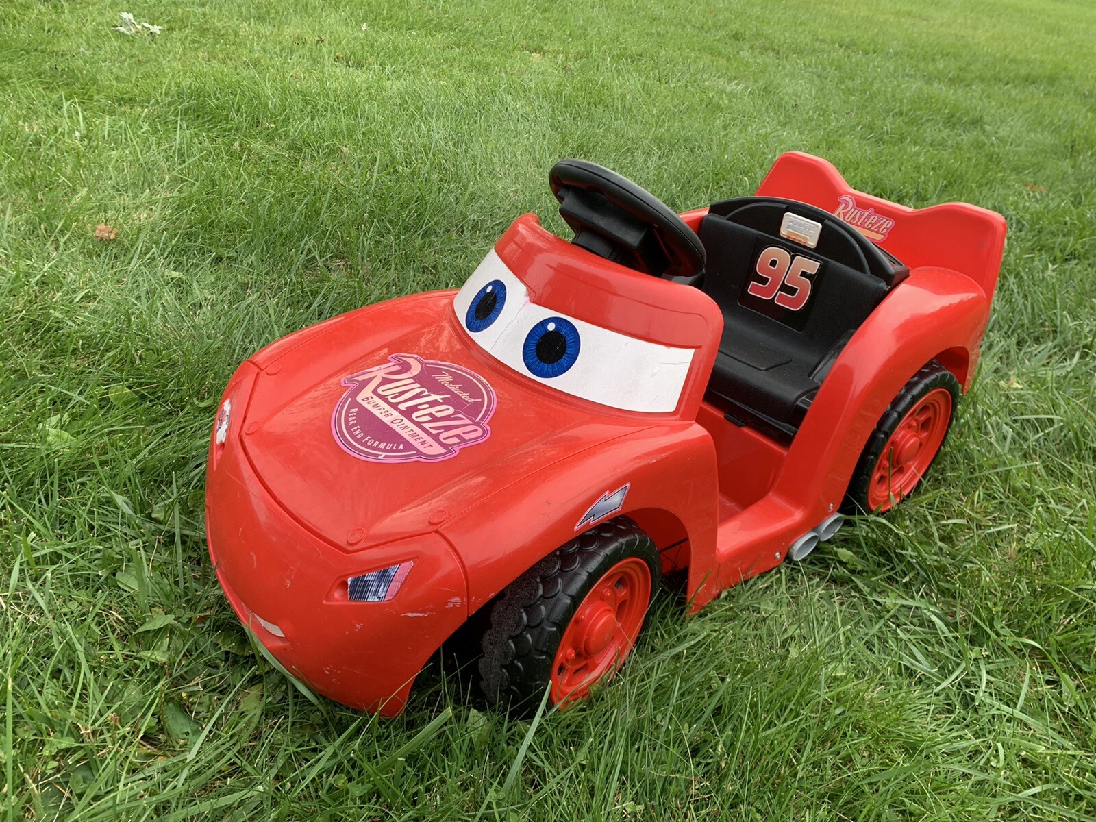 battery powered lightning mcqueen car