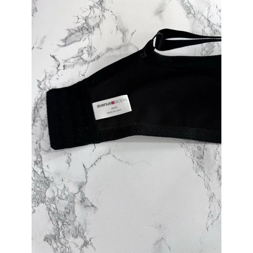 Avenue Body Cobertura Completa Con Aros Talla 46DD Encaje Negro con Brillo Metálico Foto 4 de 4
