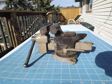 Vintage Antique Small Anvil Tool Bench Vise Shapleigh's Hardware