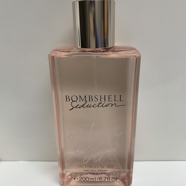 Victoria's Secret Bombshell Seduction Satin Body Dry Oil Spray 6.7 Oz