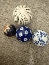 Set Of 4 CERAMIC DECORATIVE SPHERE BALLS HOME DECOR