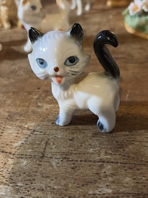 Vintage Genuine Bone, China, Cat, White And Black With Blue Eyes 2.25  X 2.5 