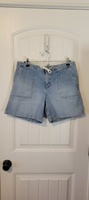 Old Navy Women's Blue Denim Shorts Size 12 with Tie String and Pockets Y2K