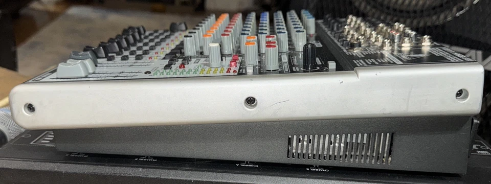 Behringer XENYX X1622USB Mixer With FX - Image 3 of 4