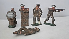LOT OF 5 BARCLAY MANOIL LEAD SOLDIERS