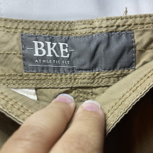 Pantaloncini cargo BKE fibbia uomo 33 Henry vestibilità atletica marrone kaki tasche cotone - Foto 8 di 11