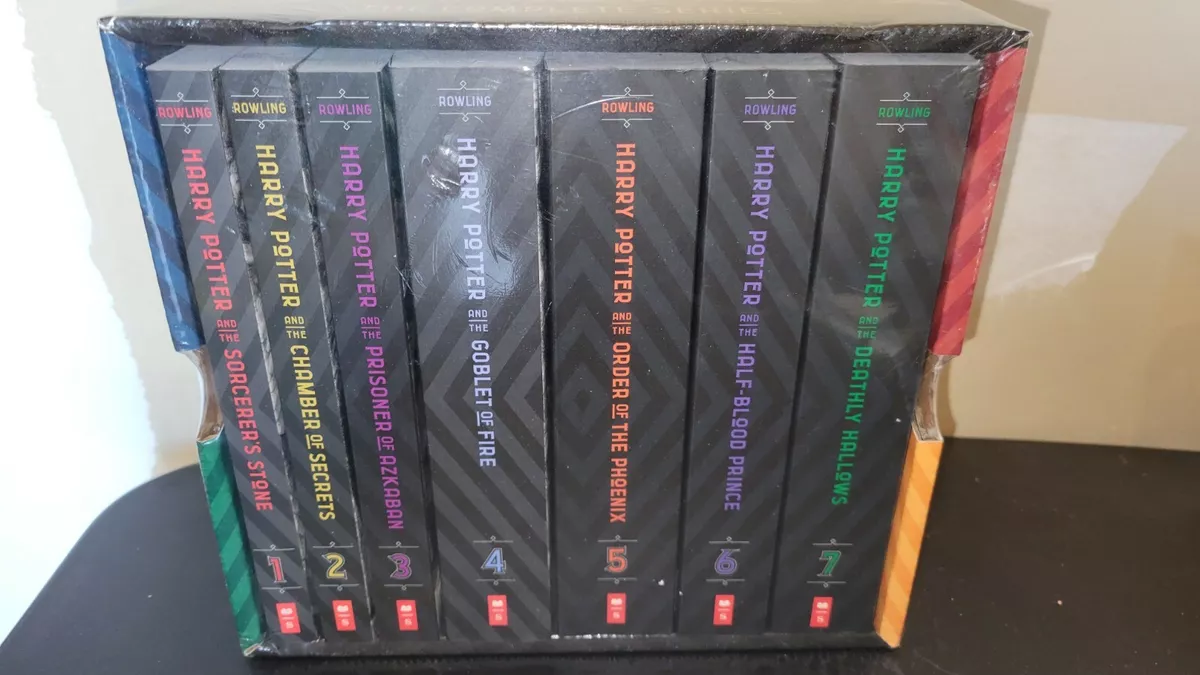 Harry Potter Special Edition Paperback Boxed Set: Books 1-7