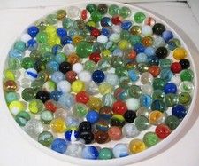 Vtg Lot of 161 Marbles Including 1 Shooter .39-.86" Dia Mostly Catseyes