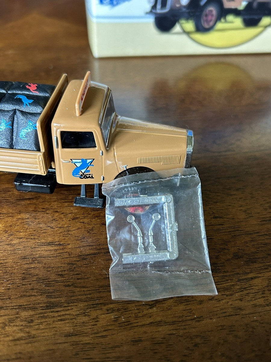 Corgi Classics 98456 1/50 Scale Scheiwe's Coal White Sacks Truck
