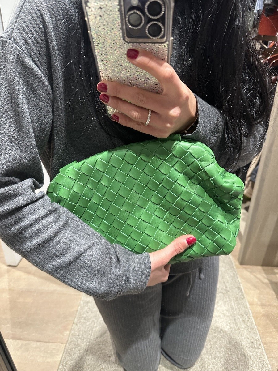 【美品】BOTTEGA VENETA ケース ラウンドファスナー グリーン 美品】BOTTEGA VENETA ケース ラウンドファスナー グリーン BOTTEGA