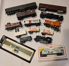 Lot of Vintage 1980's HO Train Stuff - Cars, Locomotive