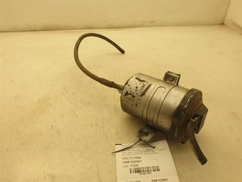 1994 TOYOTA PICKUP 2.4L 4CYL FUEL VAPOR CANISTER ASSEMBLY - Image 2 of 4