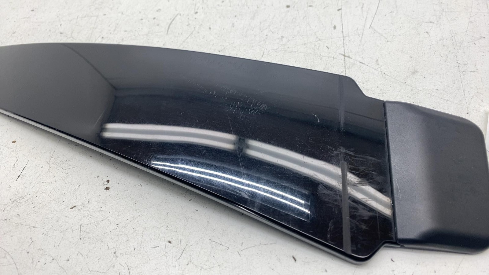 ⭕ 14-21 Maserati Ghibli Left Exterior B-Pillar Applique Molding Cover 670148472