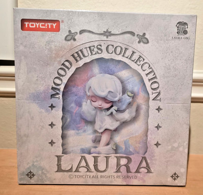 ToyCity Laura Mood Hues Collection 9 Figures Set in Sealed Case USA
