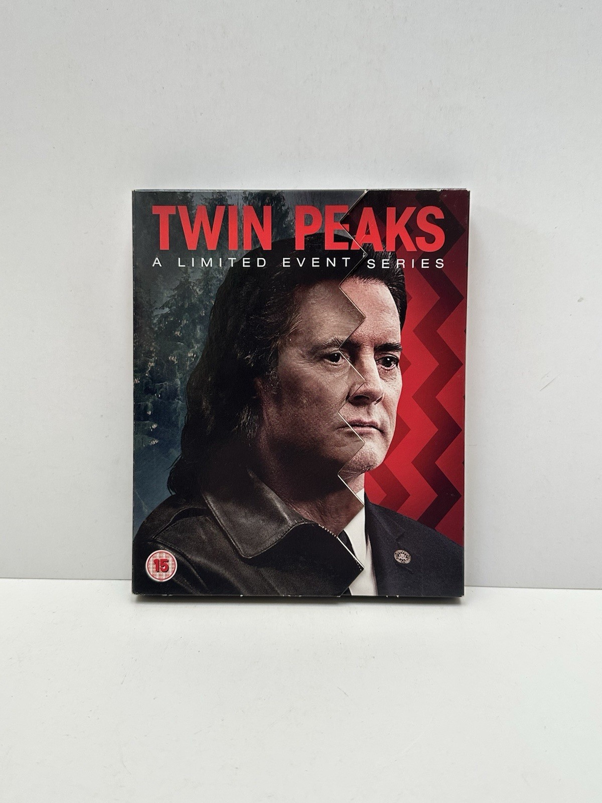 TWIN PEAKS:  A LIMITED EVENT SERIES - 8-DISC BLU-RAY BOX SET