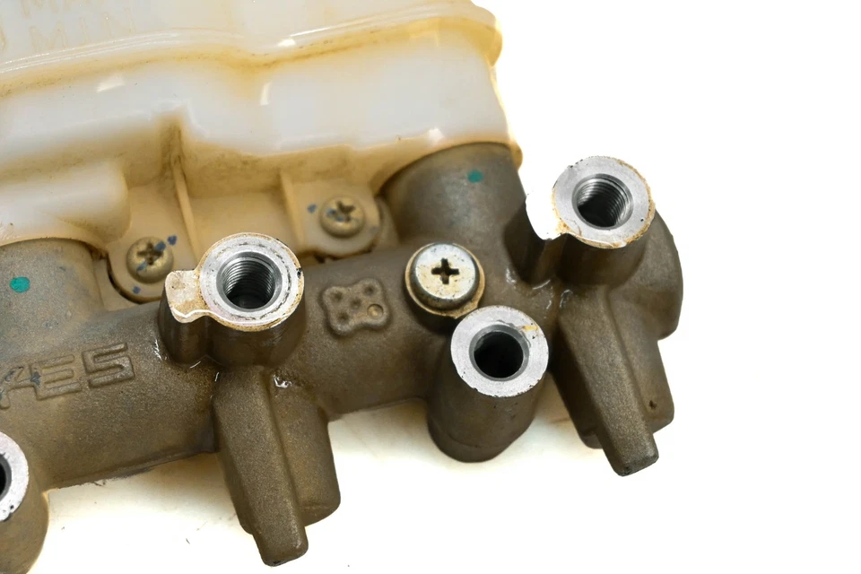 Cilindro maestro de freno Polaris Ranger Crew 570 18 4x4 Foto 2 de 4