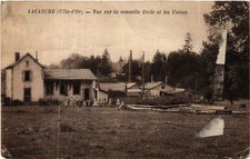 CPA LACANCHE - Vue sur la nouvelle École et les Usines (586448)