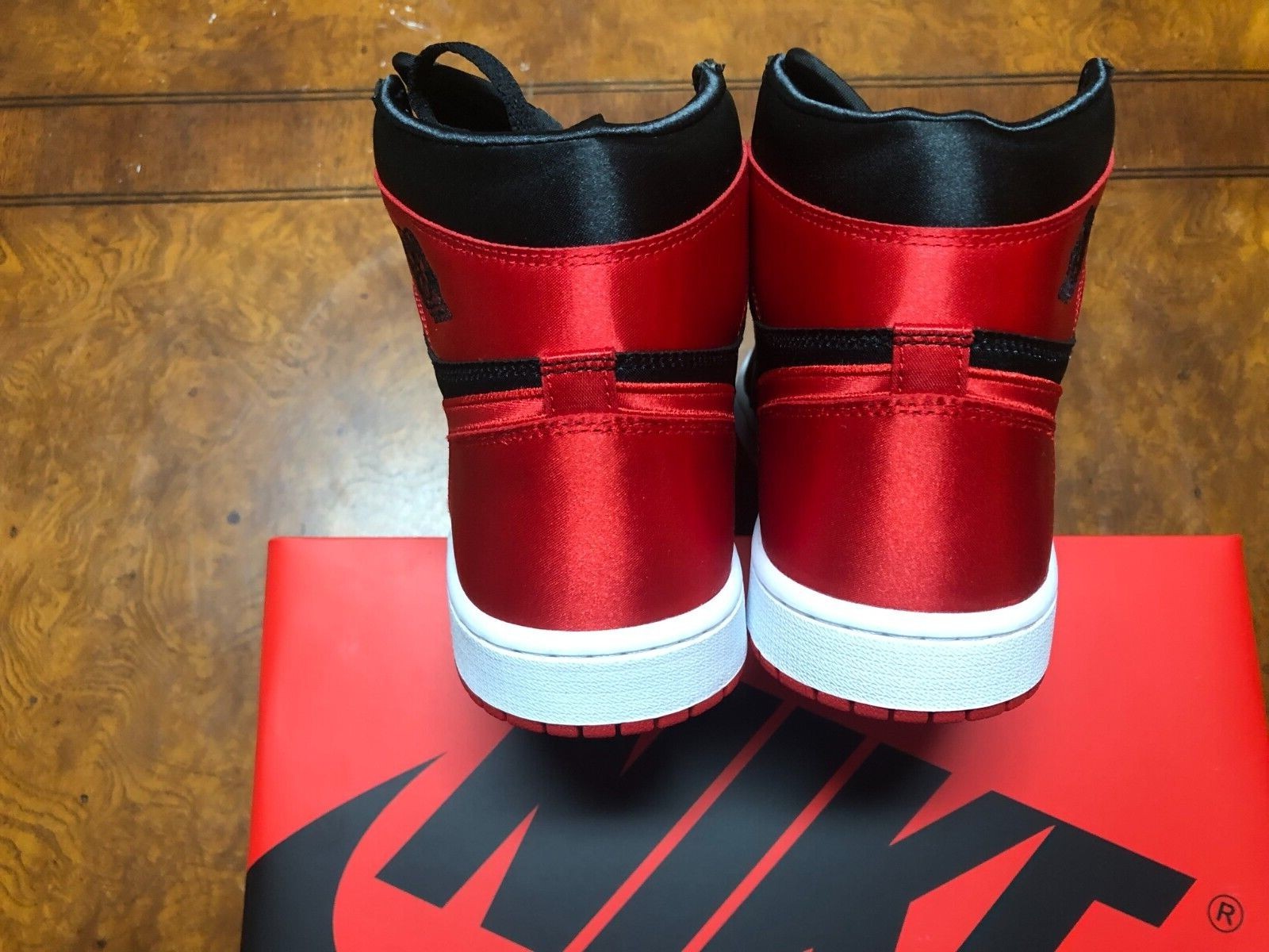 *DEAD STOCK* Jordan 1 OG High Satin Bred Women's Size 11 W/ Dust Bag eBay