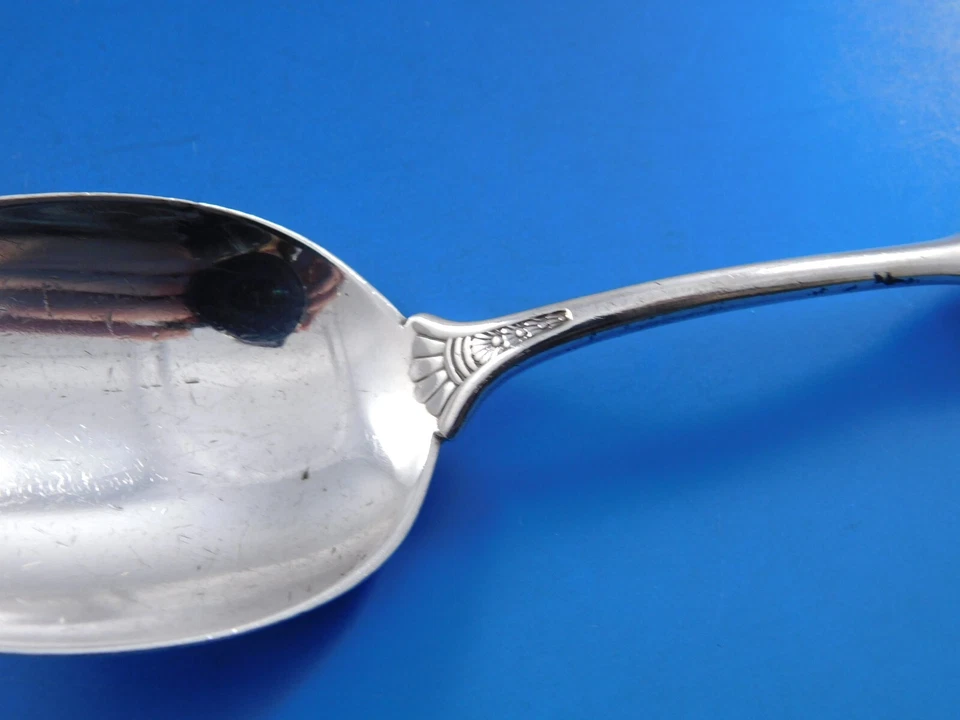 Cuchara sopera Fontainebleau de Gorham de plata esterlina 7" multi-motivo Foto 2 de 4