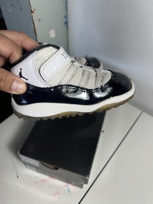 Nike Air Jordan 11 Retro Concord Black, Silver, White Baby Boy Sz