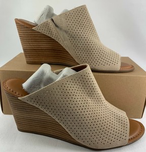 franco sarto platform sandals