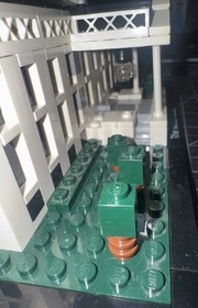 LEGO ARCHITECTURE: The White House (21006) RETIRED Incomplete With Instructions