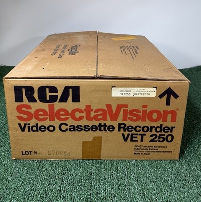 BRAND NEW / NEVER USED RCA SelectaVision Video Cassette Recorder VET 250