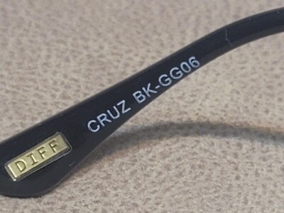 Diff Eyewear Cruz BKGG06 Black Frame Grey Gradient Lens  display picture 2