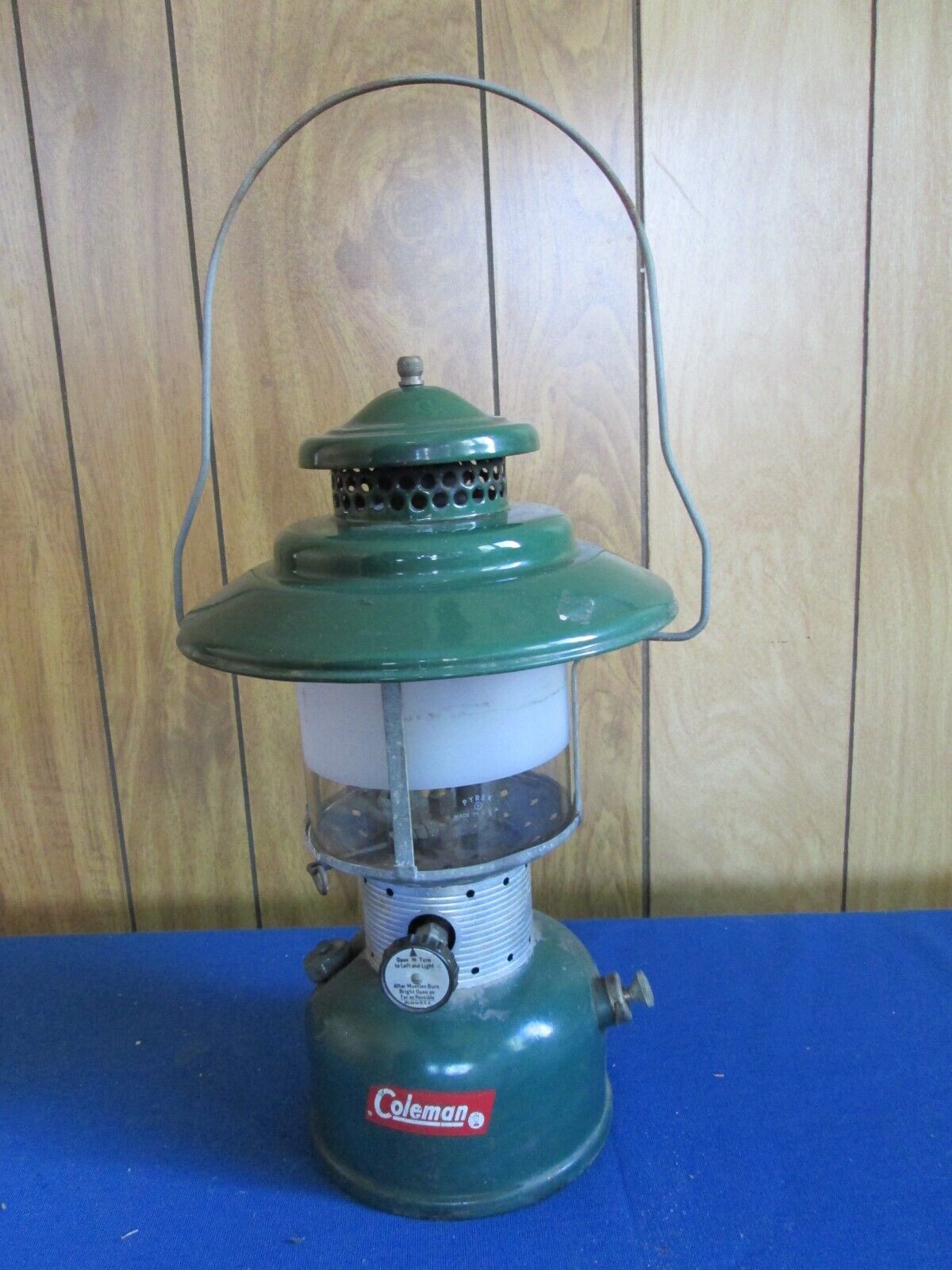Vintage Coleman 228E Double Mantle Lantern 220E5891 Generator