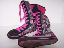 Women's/Girls Multi Color Target Mid Calf Boots Size 5 Zip Up or Lace up Save