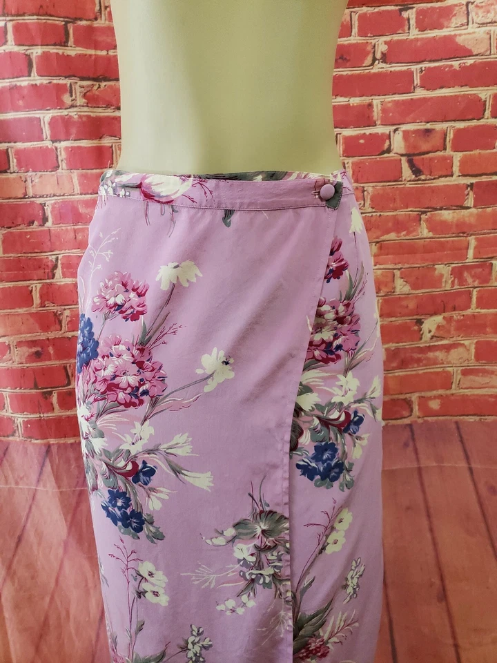 Falda midi para mujer Catherine estilo envolvente seda púrpura floral talla M Foto 3 de 4