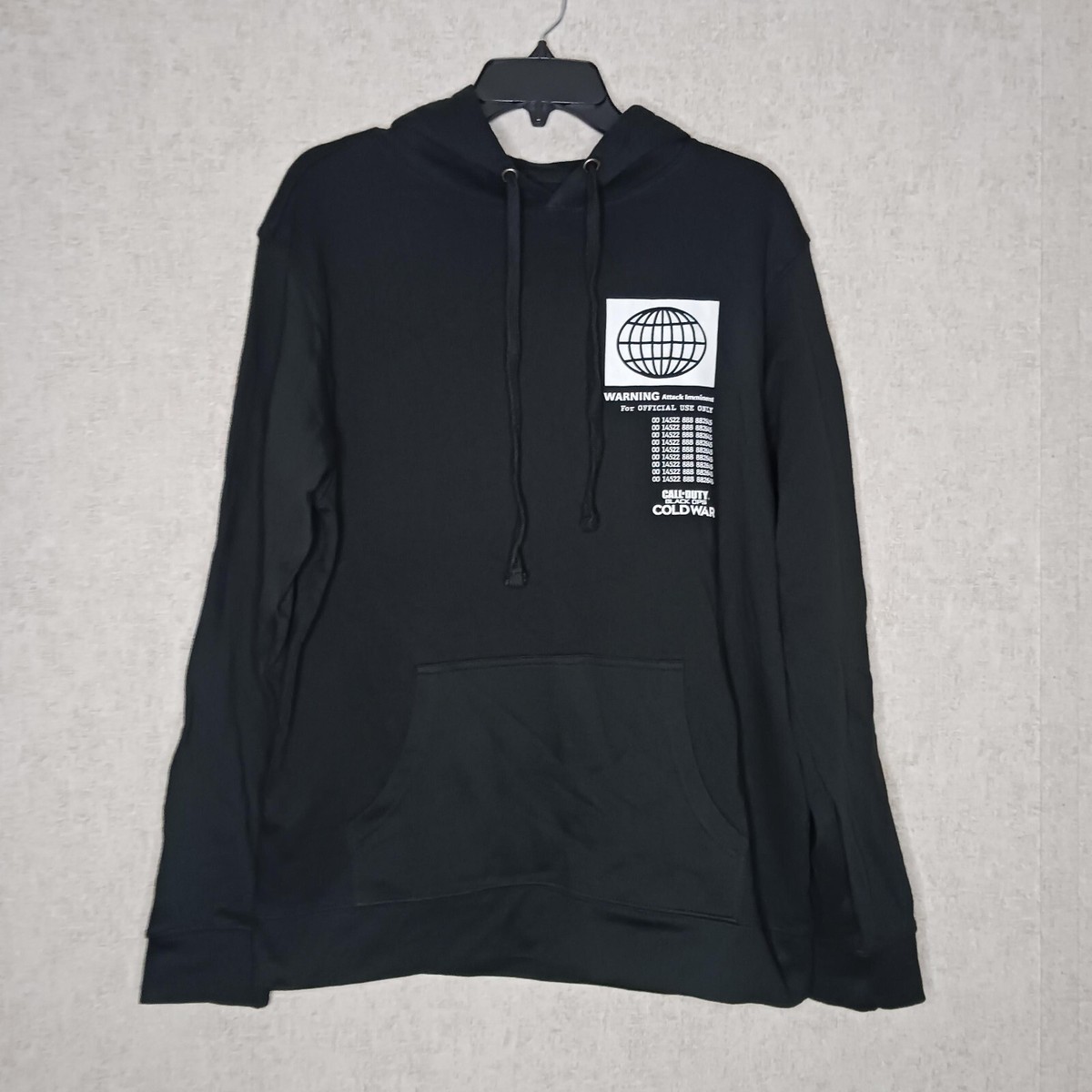 Call of Duty Hoodie Mens Size Medium Pullover Black Ops Cold War Black