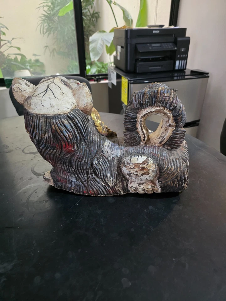 Single Foo Dog, carved on wood. Good condition.  - Image 4 of 4