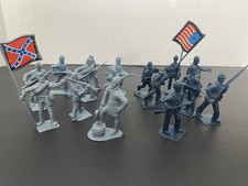 Plastic Civil War  Gray Confederate  Blue Union Army Toy Soldiers 2  lot Of 16