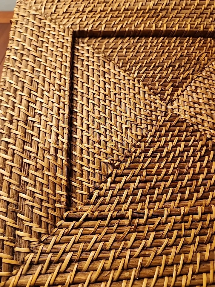 Square Rattan Wicker Charger Plates 14.5 Woven Set Of 4 Brown Pier One Import - Image 4 of 4