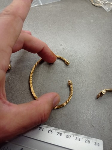 LOT 3 BRACELETS DORES DONT 1 PLAQUE OR REF07689J - Picture 3 of 6