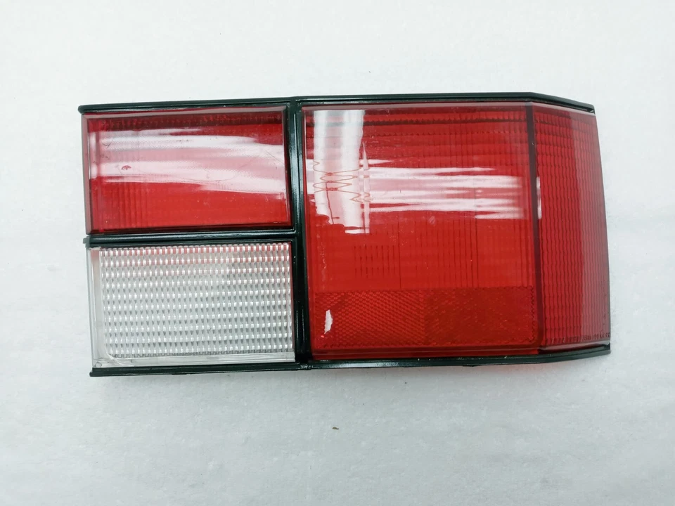 NOS Mopar PLYMOUTH Dodge HORIZON - OMNI 1978 - 79 TAILLIGHT LENS  5207524 RH Foto 2 de 4