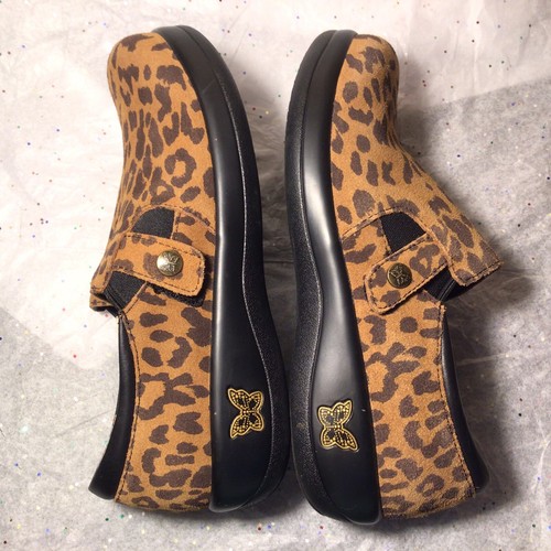 leopard print nursing shoes