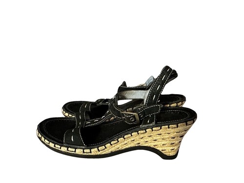 Mens Clarks Walkford Easy Sandals - Black Leather, Size 7 M  display picture 1