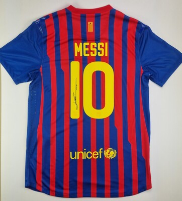 Lionel Messi Signed Barcelona Nike Jersey Inscribed Leo (Messi COA) Pristine A Lionel Messi Signed Barcelona Nike Jersey Inscribed Leo (Messi COA) Pristine A