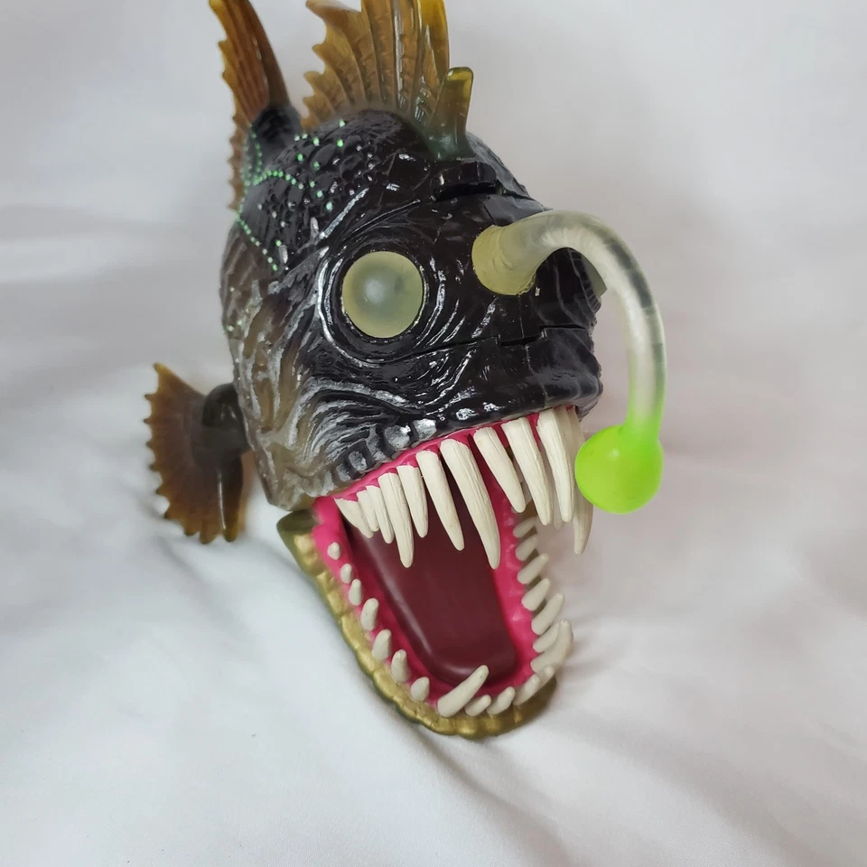 Figura de acción Chap Mei pez ángel de aguas profundas con boca masticadora pez juguete Nemo Foto 2 de 4