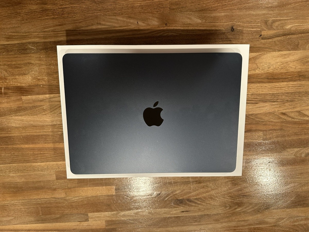 Apple MacBook Air 13” M2 (2022) – 16GB RAM – 256GB SSD – Midnight