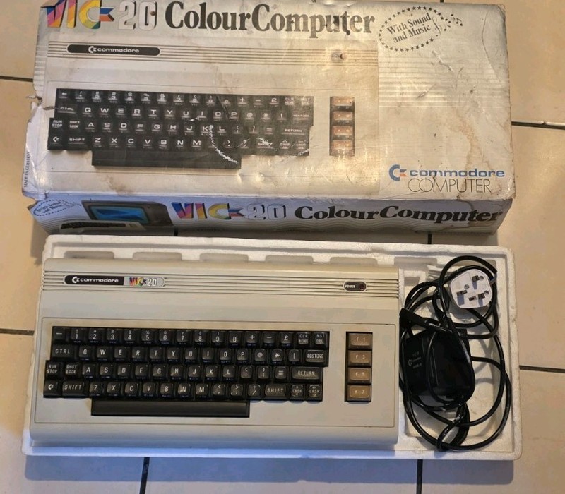 commodore vic 20 computer