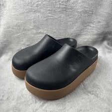 Crocs Dylan Platform Clogs Size 11 Lightweight Flexible Mules Slip On Comfort