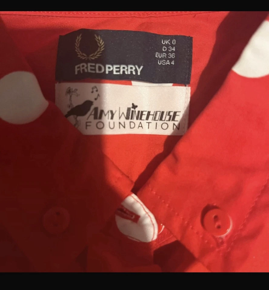 Amy Whinehouse Fred Perry Women's Polka Dot Shirt UK Size 8, Short Sleeve - Image 4 of 4