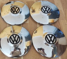 VW Chrom-Radkappen mit schwarzem VW-Logo Käfer 66-67 Karmann Ghia 66 Typ 3 62-65