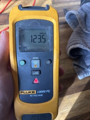 Fluke CNX v3000 Wireless AC Voltage tester 