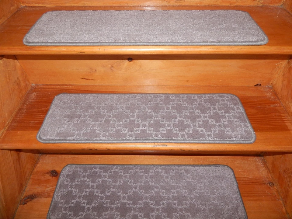 15 Step 9'' x 27'' + 3 Landing 17'' x 27'' 100% Heat Set Nylon Soft  #  6. - Image 3 of 4