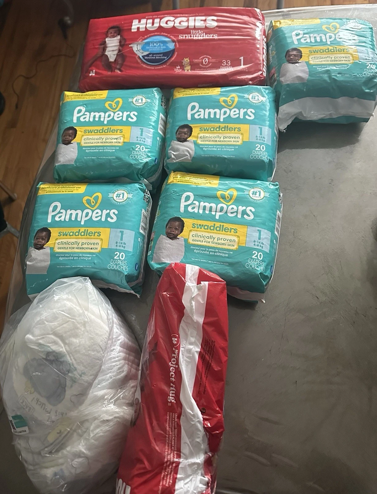 Lot Of 180+ Diapers Size 1 (8-14 Lbs) Huggies & Pampers