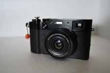 Fujifilm X100V Schwarz  Händler TOP